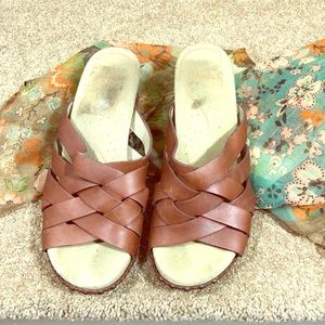Dansko Woven Leather Clog Sandals (size 39)